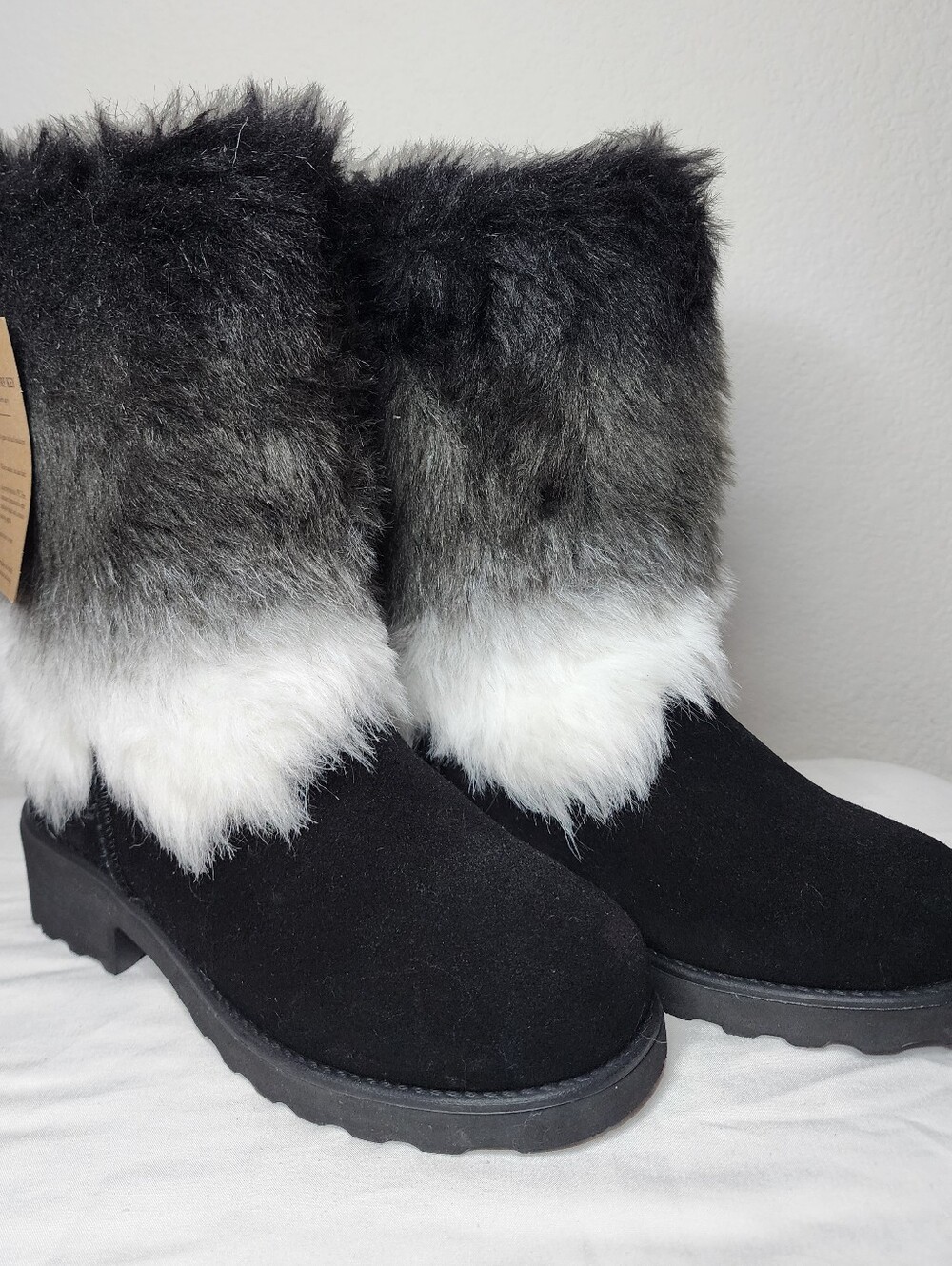 NWT BearPaw "Regina" Mid-High Faux-Fur Cold Weather Boots Size 7M US